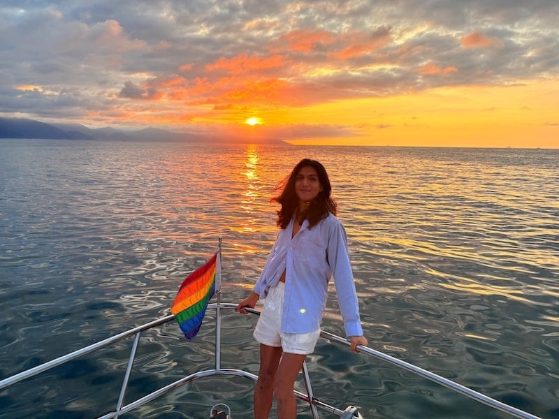 yacht rentals sunset cruise