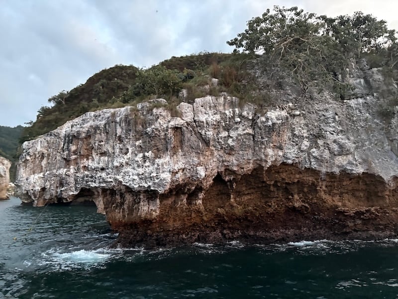 yacht rentals sunset cruise