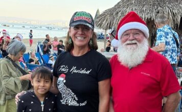 Santa, Palm Trees and Toys: Beach Toy Giveaway Celebrates 25th Year toy giveaway 25 years 1