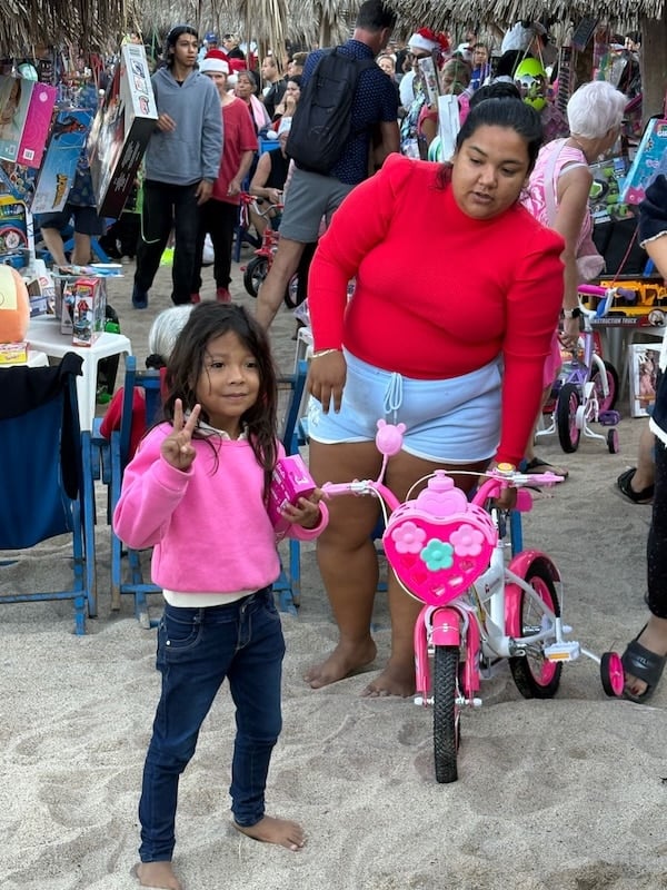 toy giveaway 25 years 16