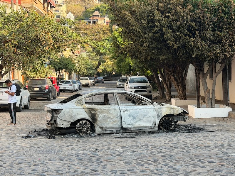 burned car zr 2