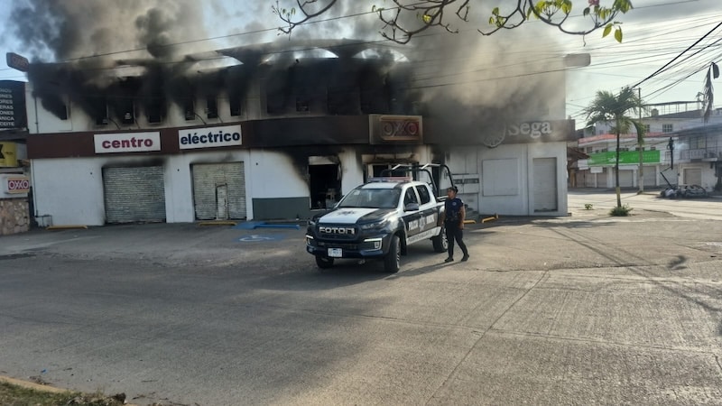 police fire oxxo