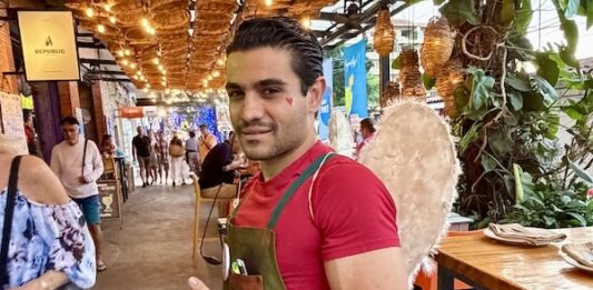 Valentine’s Night Shines in Puerto Vallarta’s Zona Romántica valentines day 2026 8