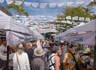 Jazz, Burgers, and Raicilla: Festive Weekend Drives 30,000 Tourists to Vallarta dama Juana raicilla festival