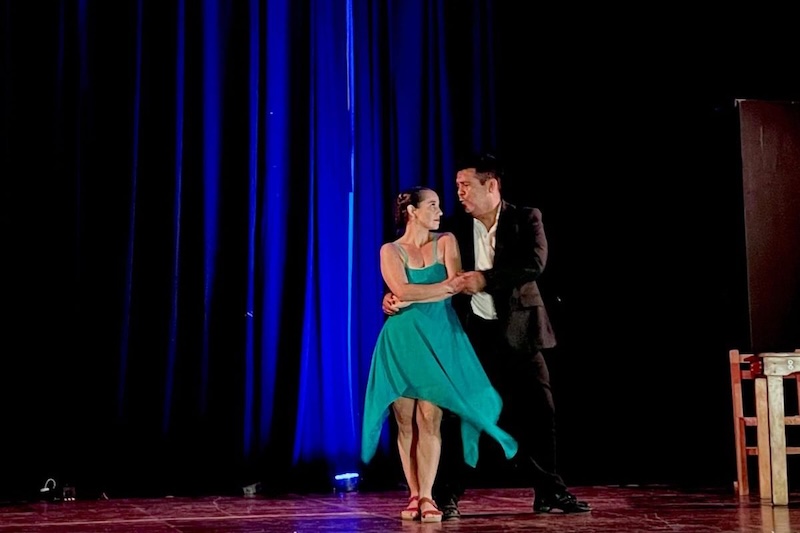 theater show march 2