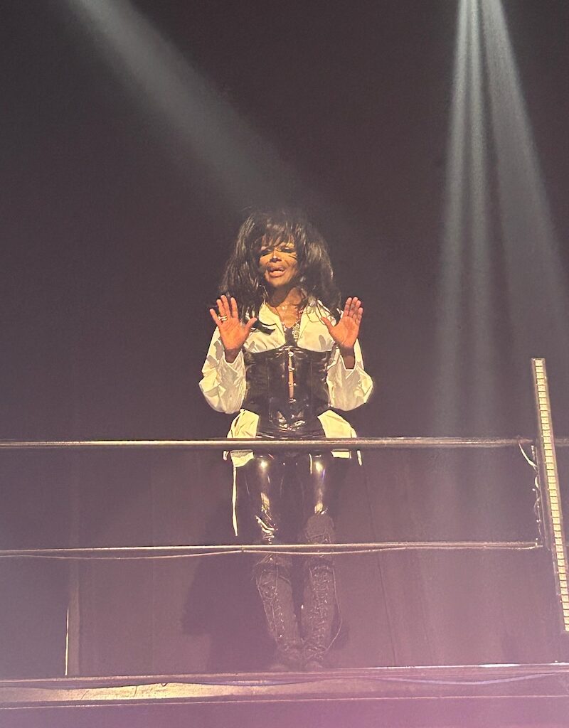 coco's in control
