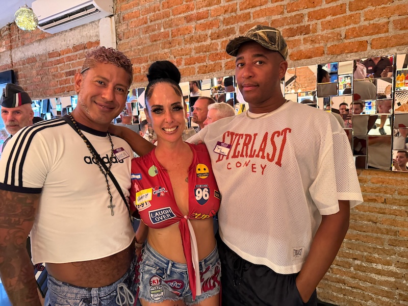 los otros blondies mixer 2026