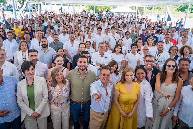 hospital group photo announcement