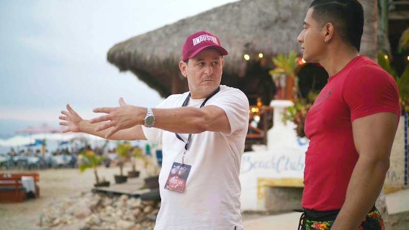 Chris Diamond (izquierda) y Jorge Alcaraz (derecha) en la playa Los Muertos durante el rodaje