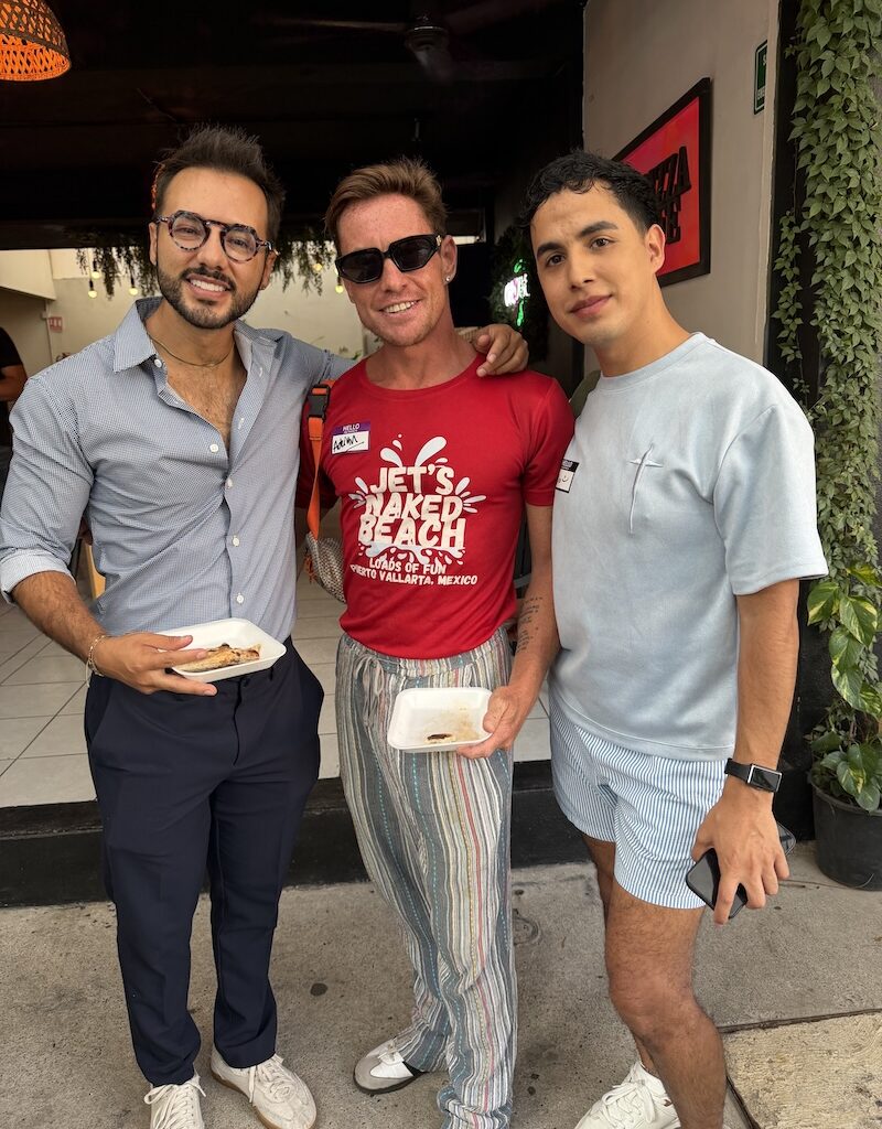 mixer gay the red door