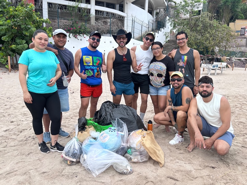 Adoption Caballito beach