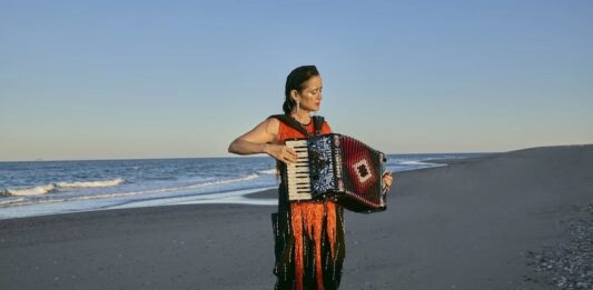 Julieta Venegas to Perform Free Concert at ‘Vibra Jalisco’ Zone This Friday Julieta Venegas. Photo courtesy.
