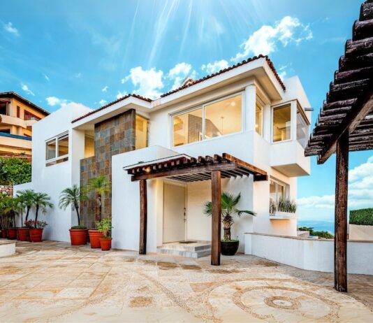 Discover Two Extraordinary Homes That Define Luxury Living in Puerto Vallarta Casa Sur