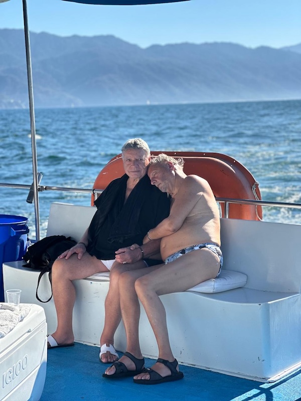 don and tom boat snuggle
